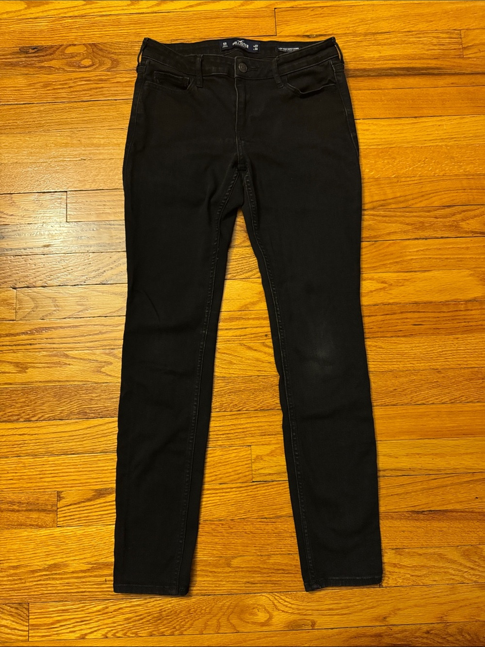 Hollister Low Rise Super Skinny Jean Black Size 5 Regular